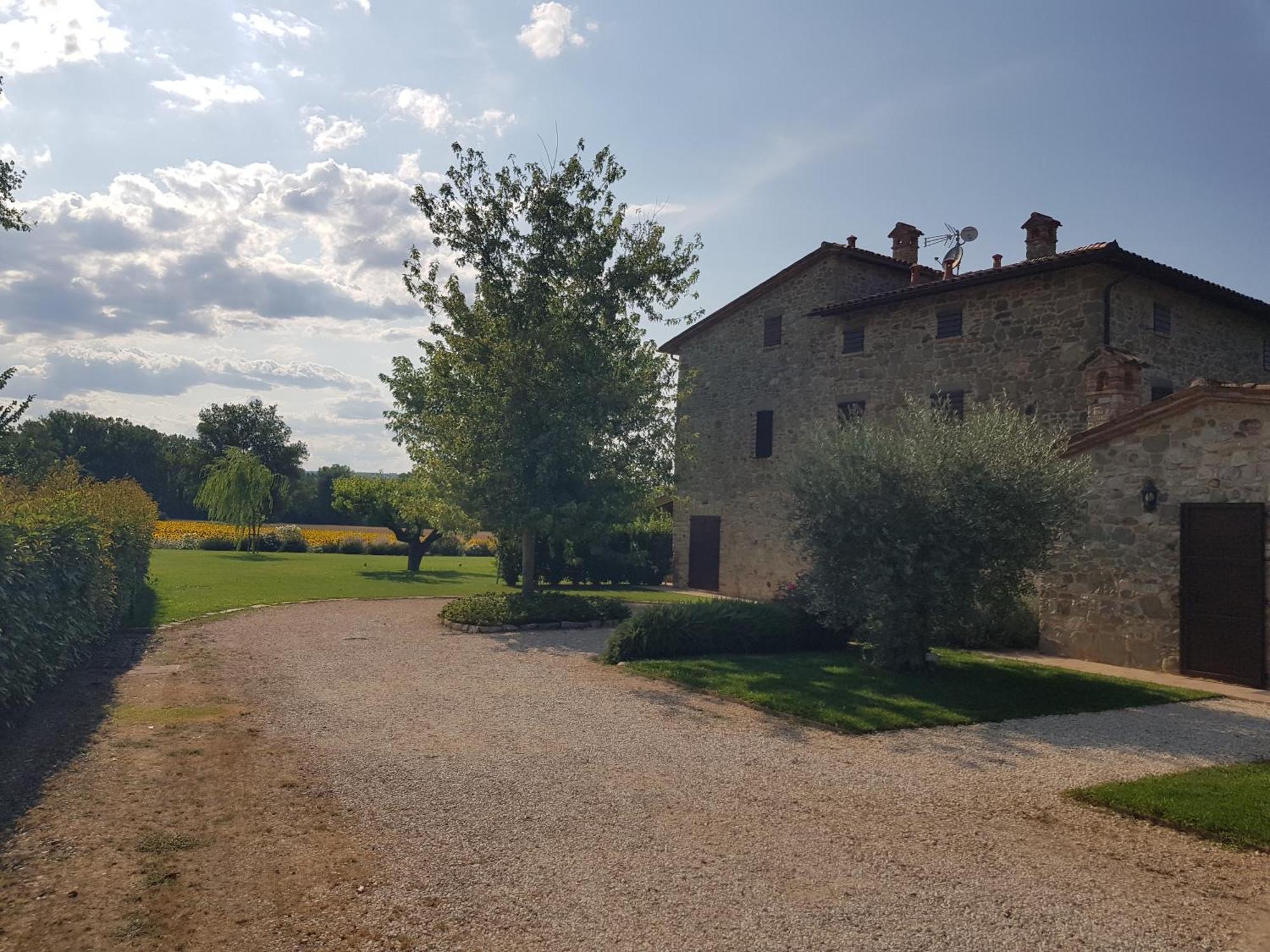Agriturismo Villa Al Piano โตดี ภายนอก รูปภาพ